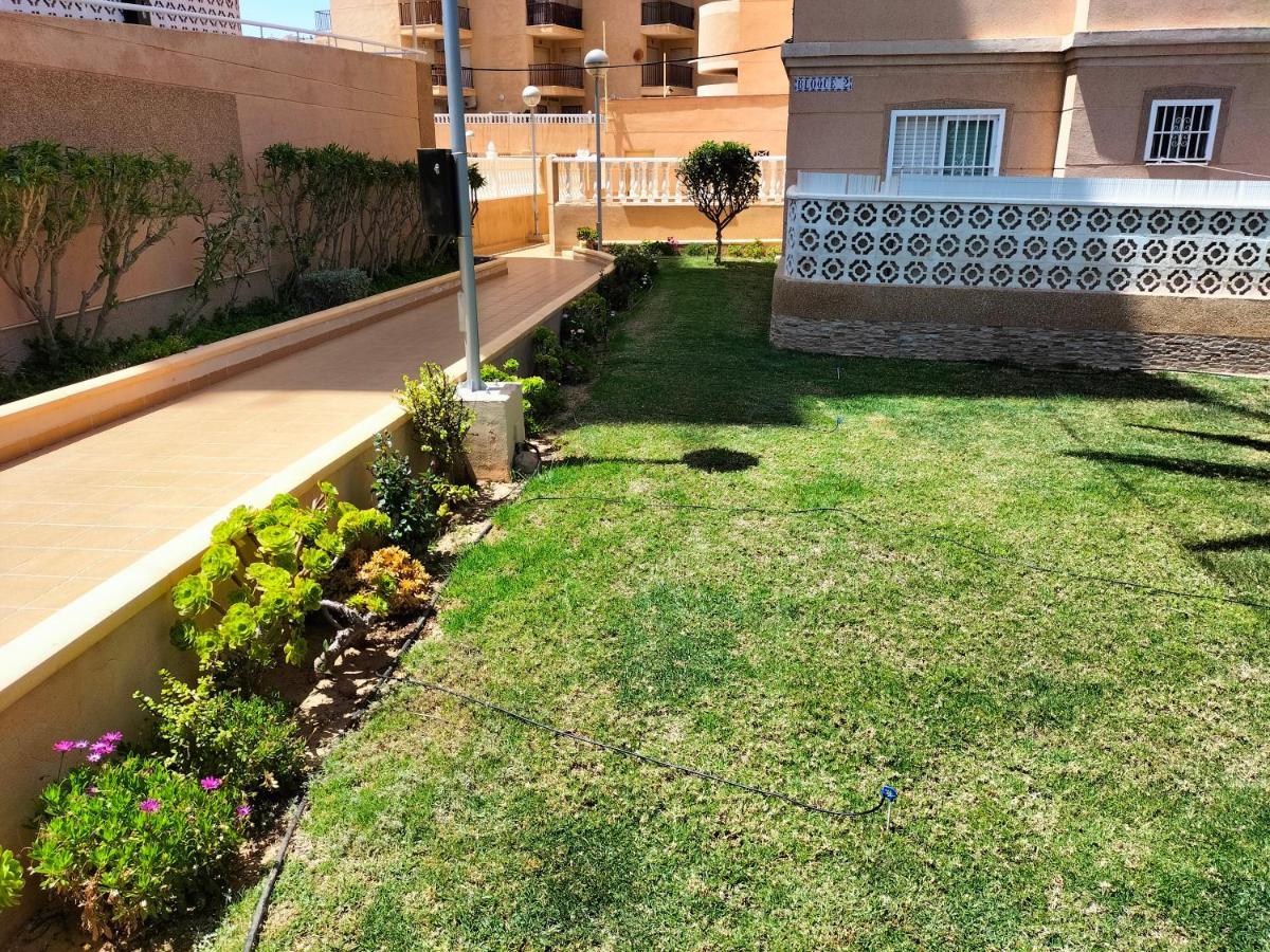 Lomas Del Mar Torrevieja Sobre El Mediterraneo Екстер'єр фото